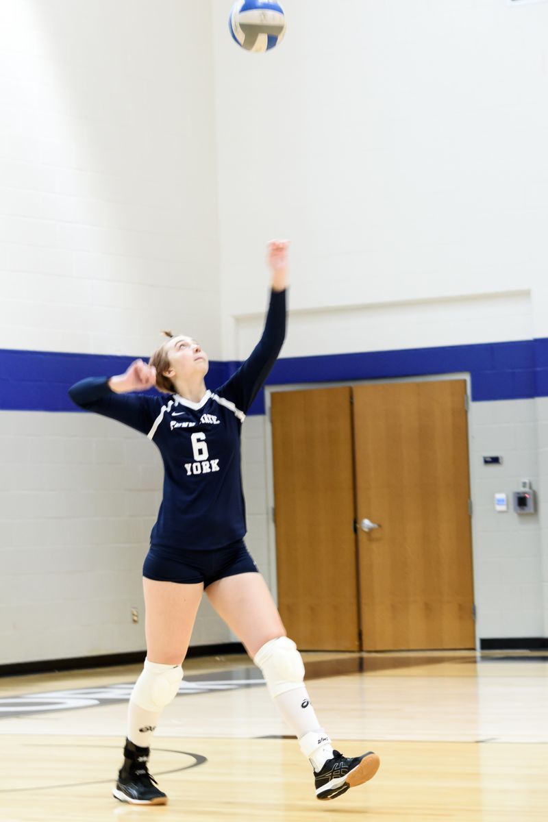 Hannah Price York WOmen's Volleyball