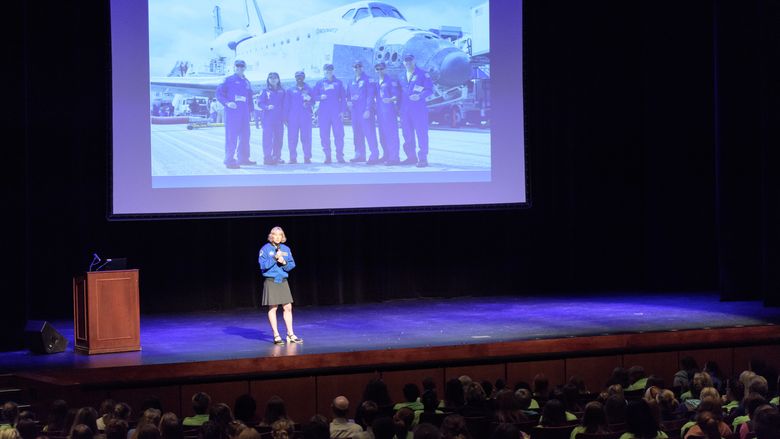 Dottie Metcalf-Lindenburger on stage