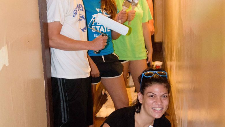 Penn State York students work at the York Rescue Mission. 